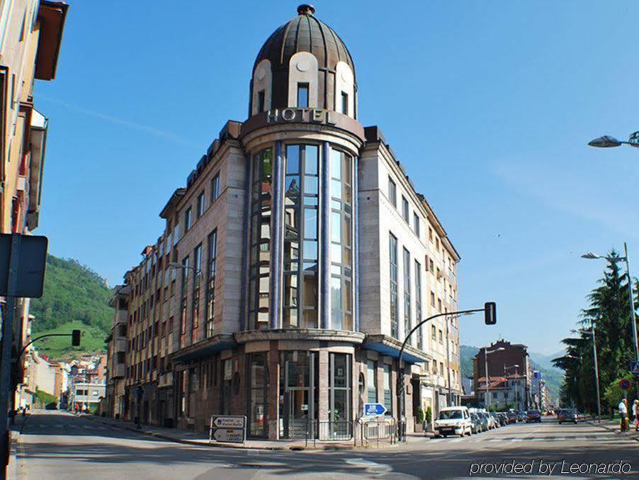 Hotel Mieres Del Camino Exterior foto